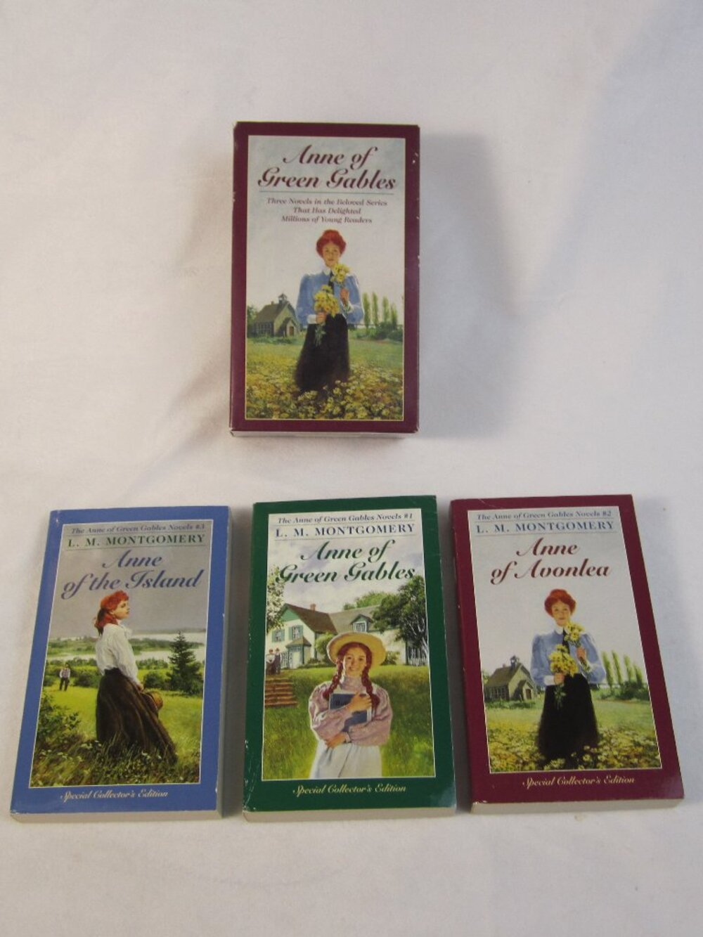ANNE OF GREEN GABLES Paperback Set #1-3  -  Special Collector's Edition
